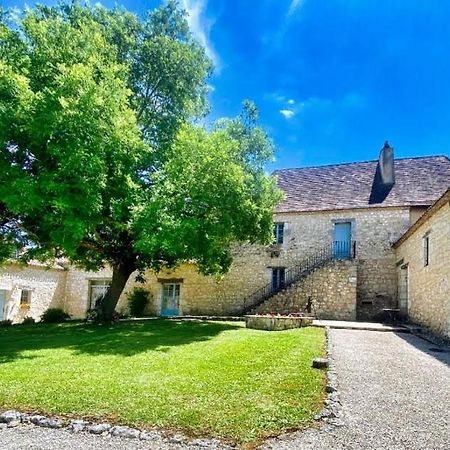 Chambre D'Hote "La Pierre" Domaine De Fonpeyroune Hotell Conne-de-Labarde Exteriör bild